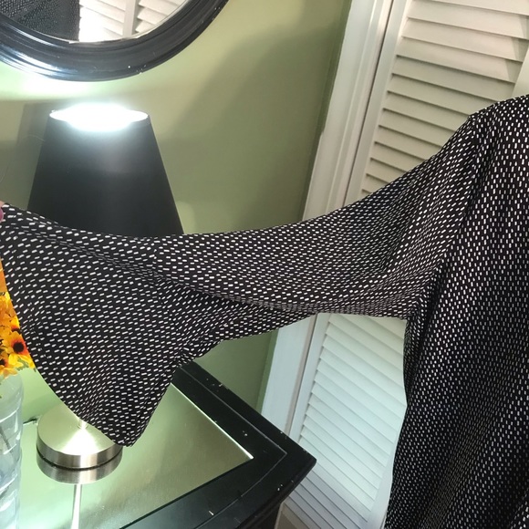 Blouse - Picture 2 of 4